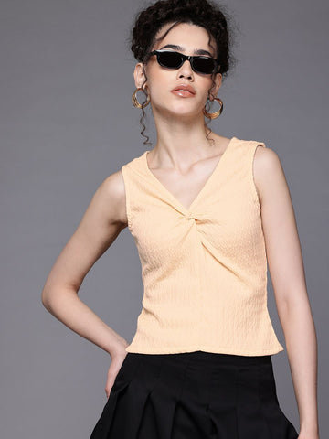 Freehand by The Indian Garage Co Women Fitted Textured Tank Top