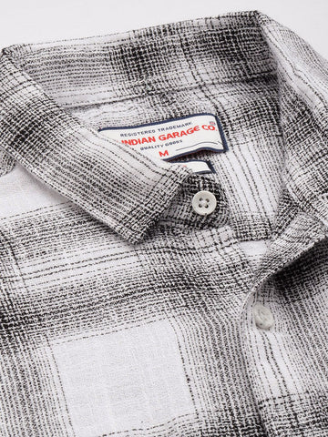 Men's White Slim Fit Checked Casual Shirt