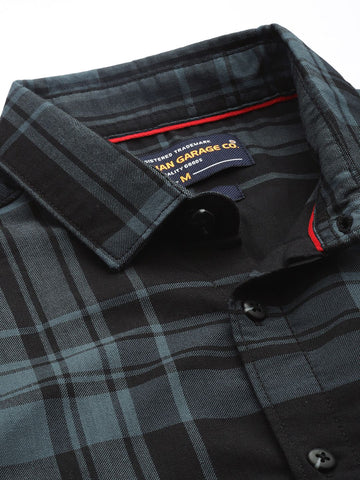 Men's Black Slim Fit Checked Casual Shirt