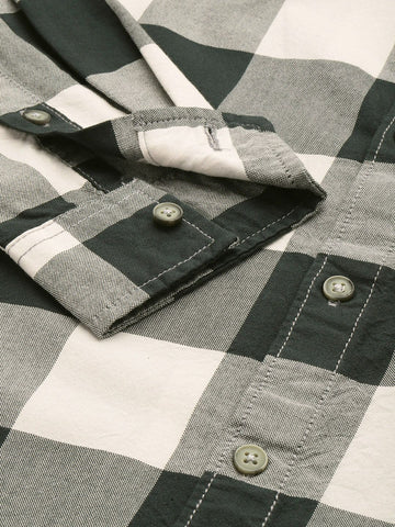 Men's Green Slim Fit Checked Casual Shirt