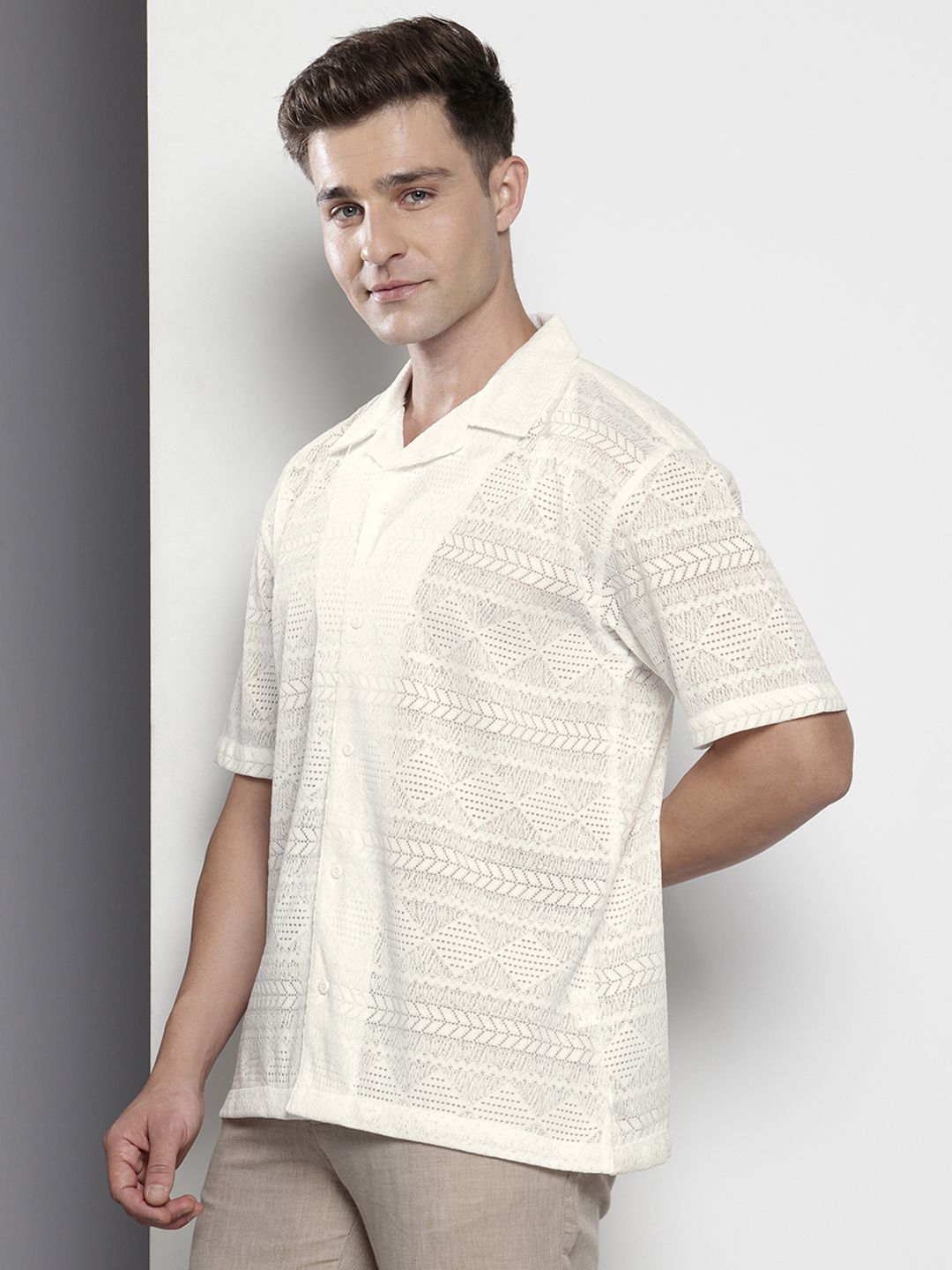 Men's White Relaxed Fit Textured Textured Shirt