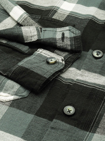 Men's Black Regular Fit Checked Casual Shirt