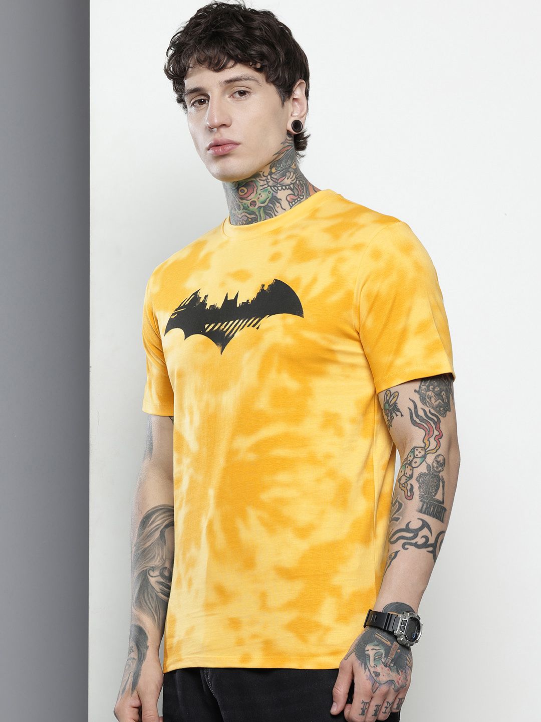 Men's Yellow Slim Fit Character Batman Printed Crew Neck T-Shirt