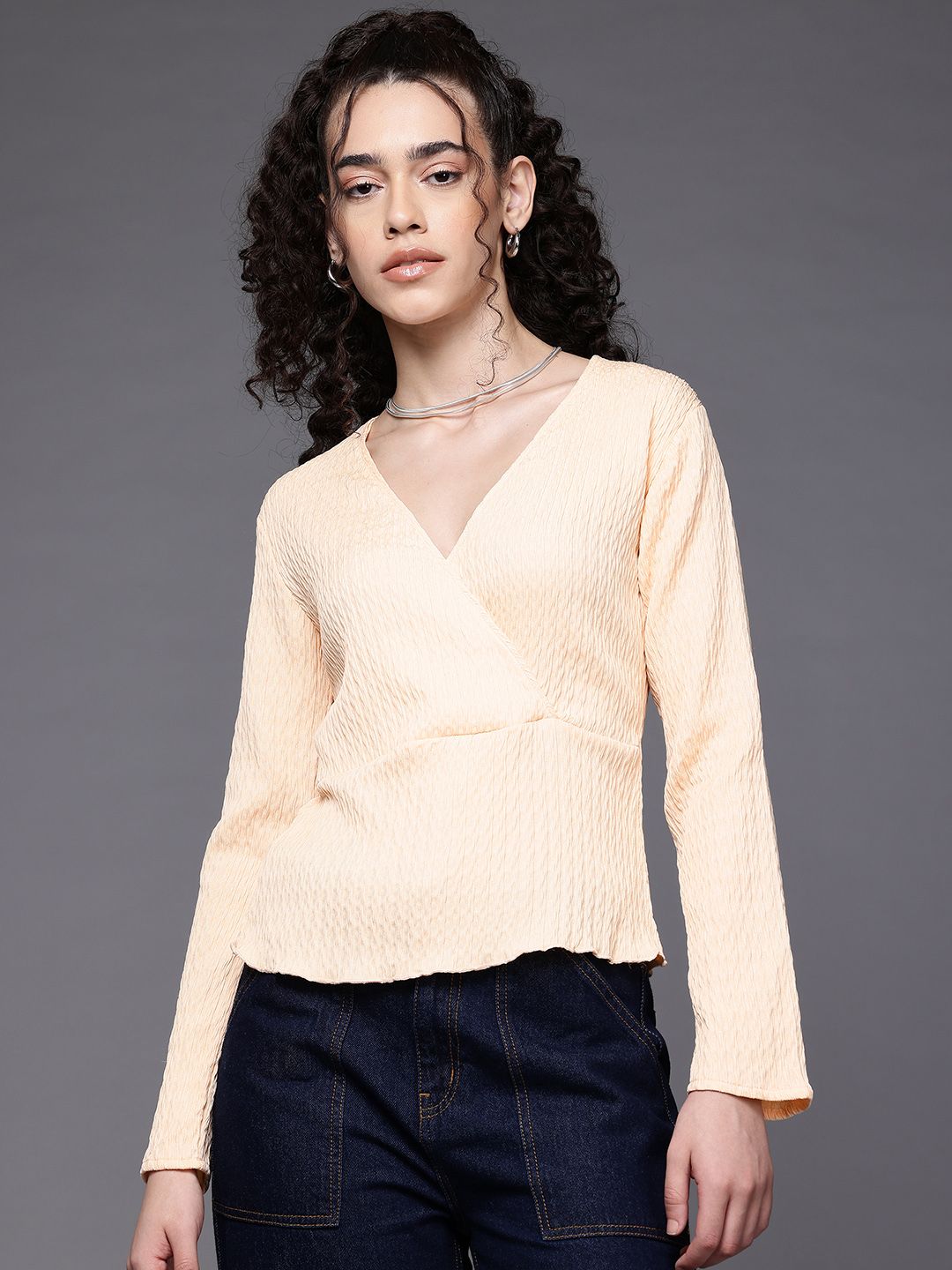 Freehand by The Indian Garage Co Women Fitted Textured Peplum Top