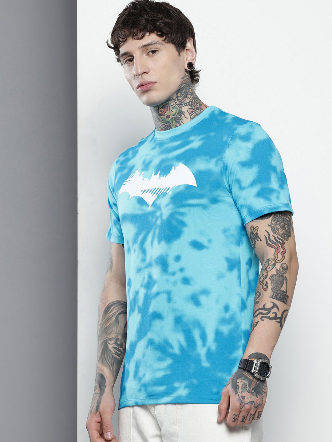Men's Blue Slim Fit Character Batman Printed Crew Neck T-Shirt