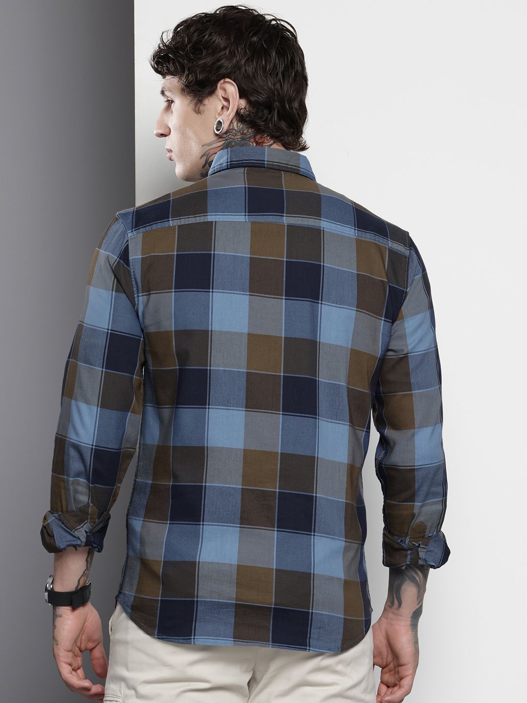 Men's Navy Blue Slim Fit Checked Casual Shirt