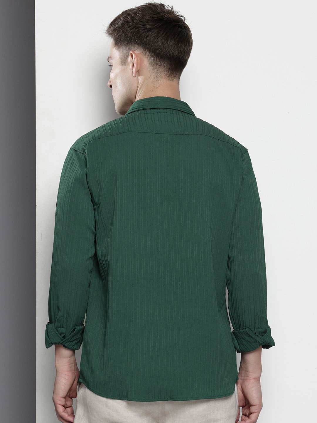 Men's Green Relaxed Fit Solid Textured Shirt