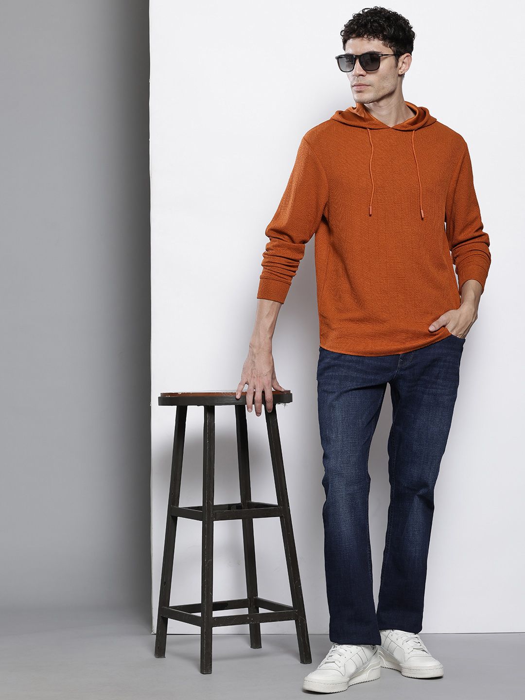 Men's Rust Regular Fit Textured Hooded T-Shirt