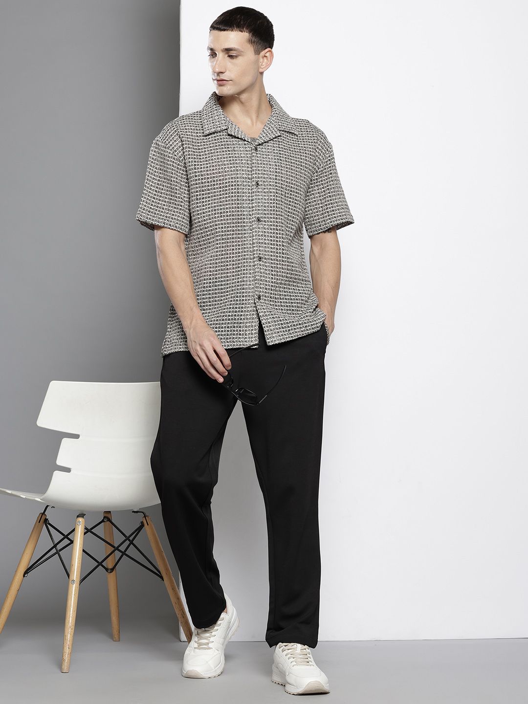 Men's Black Relaxed Fit Textured Resort Wear Shirt