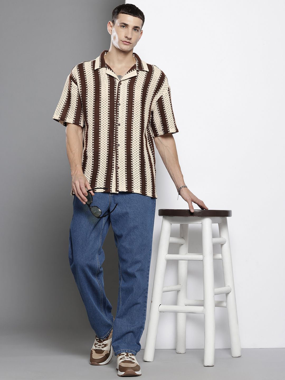 Men's Off White Relaxed Fit Textured Resort Wear Shirt