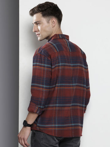 Men's Red Regular Fit Checked Casual Shirt
