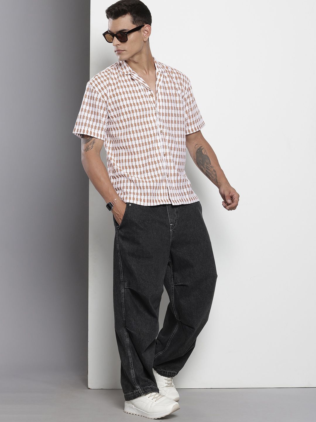 Men's Brown Relaxed Fit Solid Resort Wear Shirt