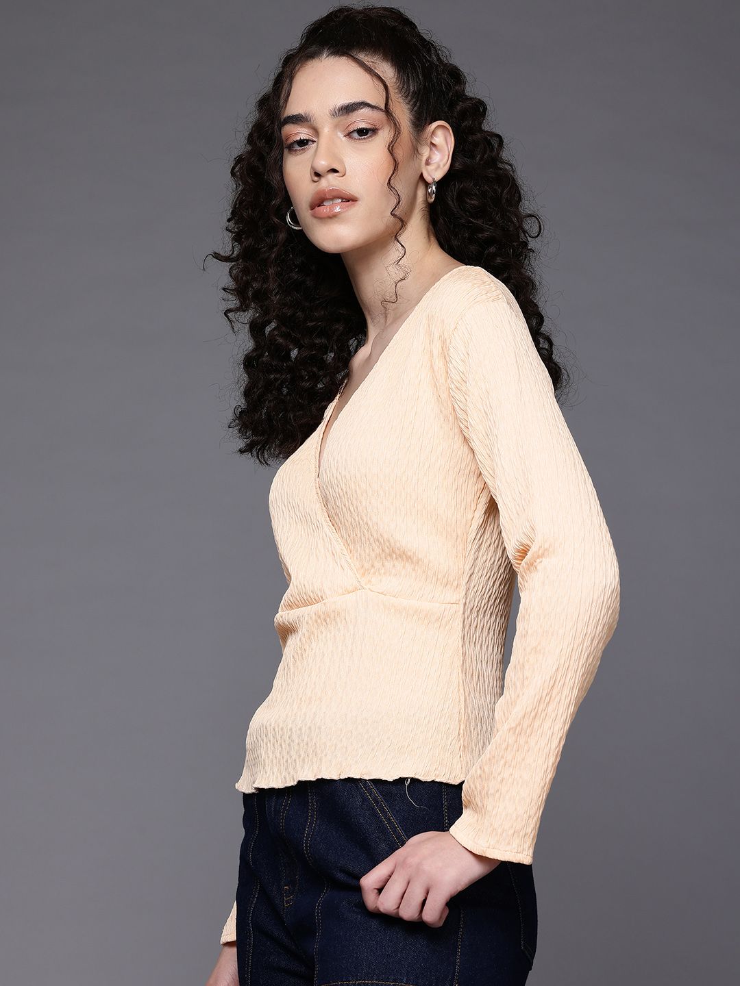 Freehand by The Indian Garage Co Women Fitted Textured Peplum Top