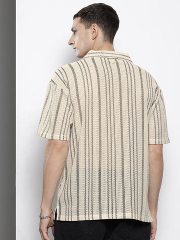 Men's Off White Relaxed Fit Textured Resort Wear Shirt