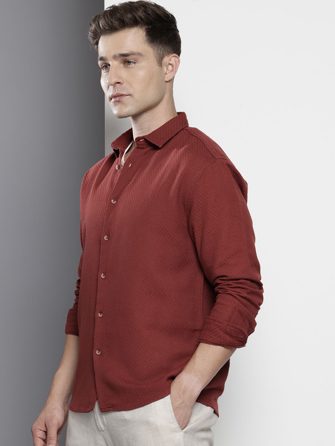 Men's Maroon Relaxed Fit Solid Resort Wear Shirt
