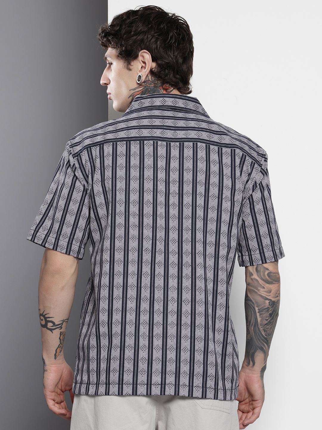 Men's Blue Relaxed Fit Striped Resort Wear Shirt