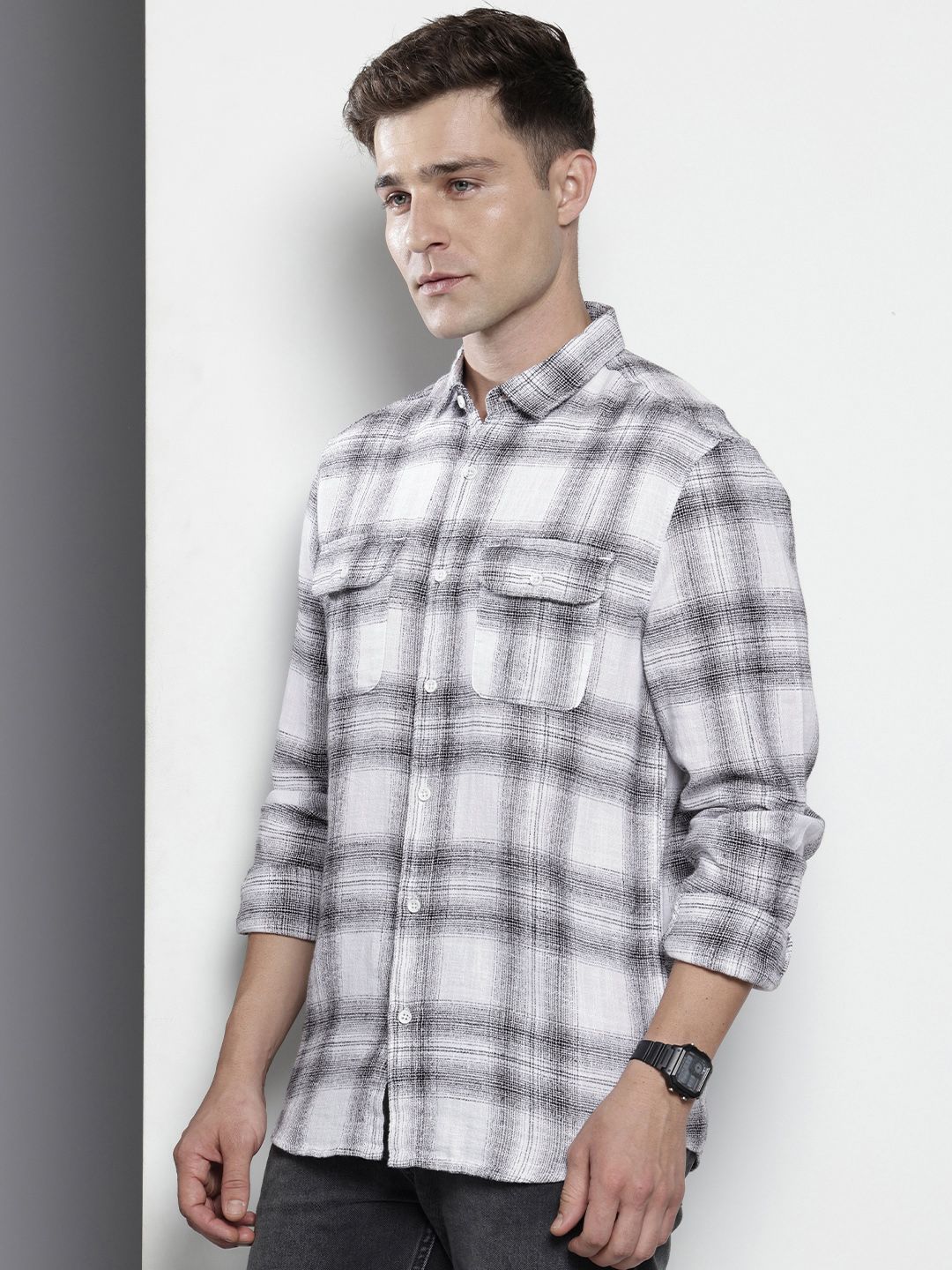 Men's White Slim Fit Checked Casual Shirt