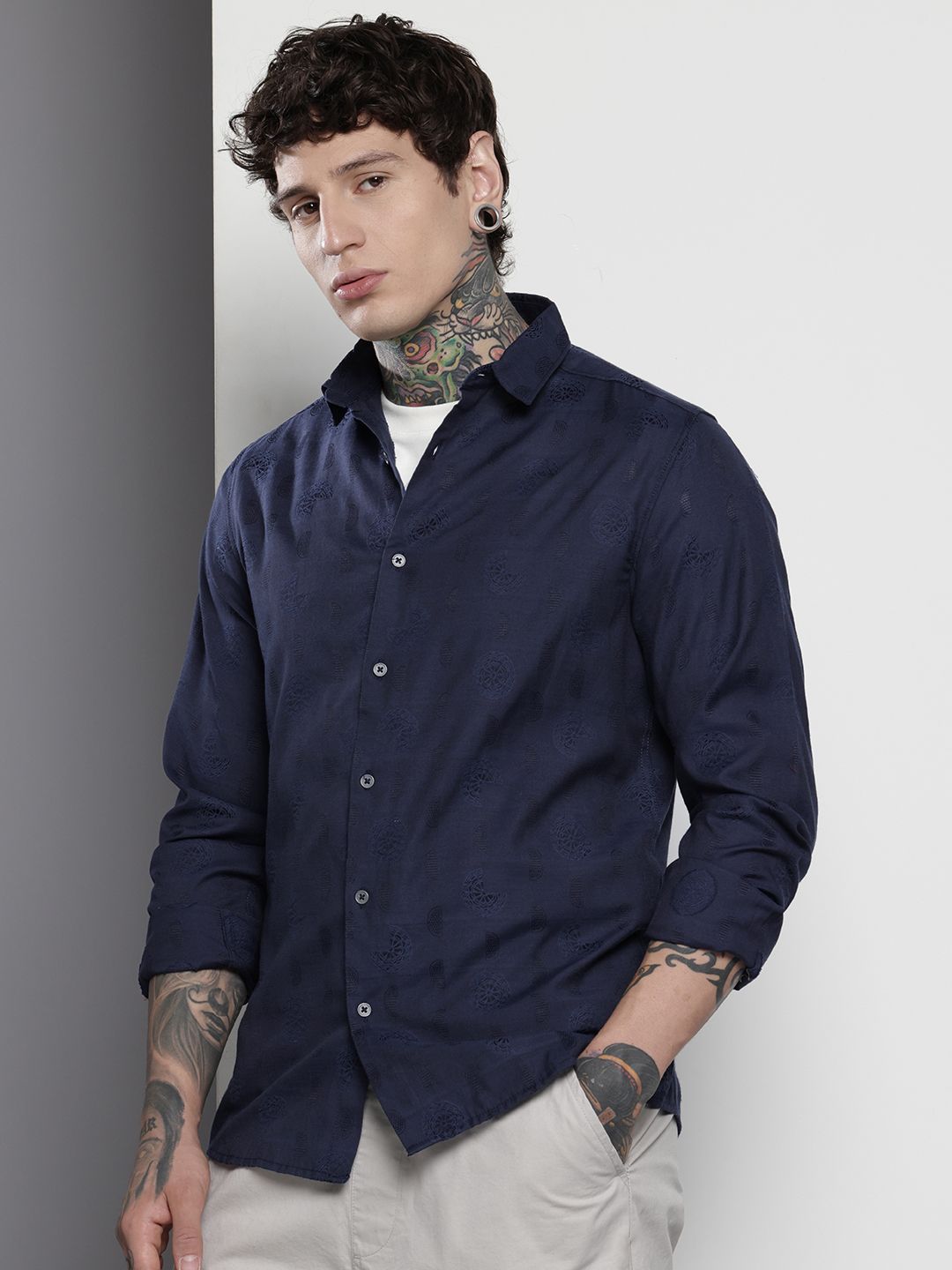 Men's Navy Blue Regular Fit Textured Resort Wear Shirt