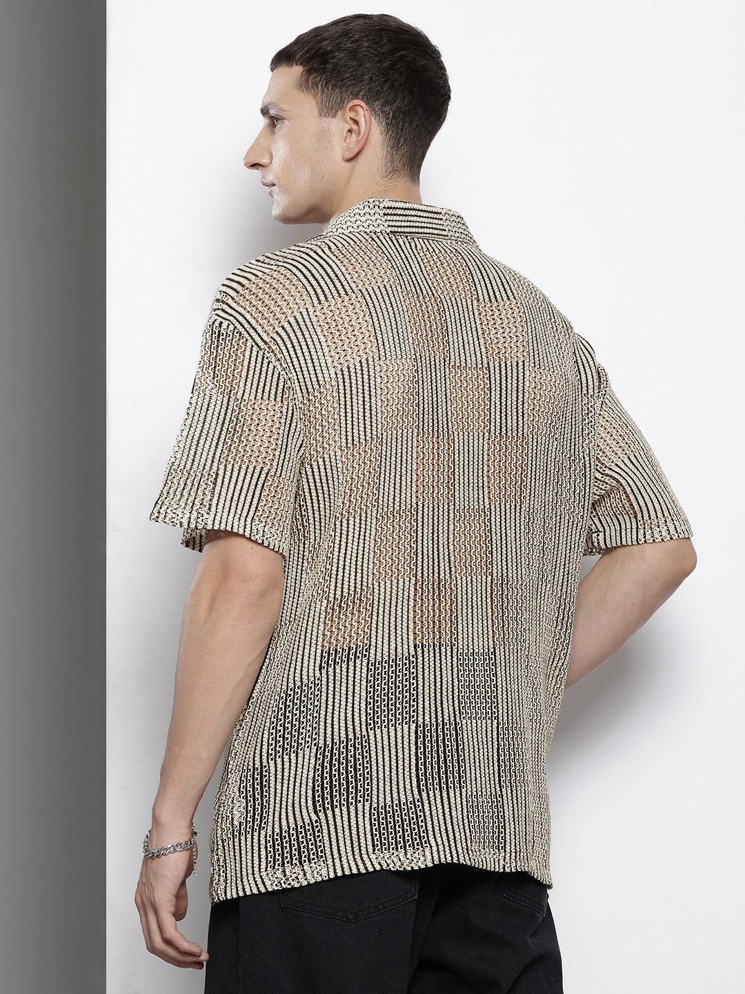 Men's Off White Relaxed Fit Textured Resort Wear Shirt