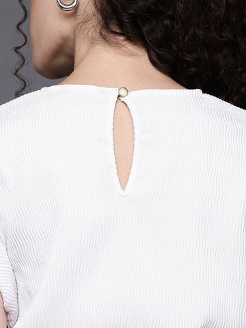 Freehand by The Indian Garage Co Women Regular Fit  Textured Knotted Top