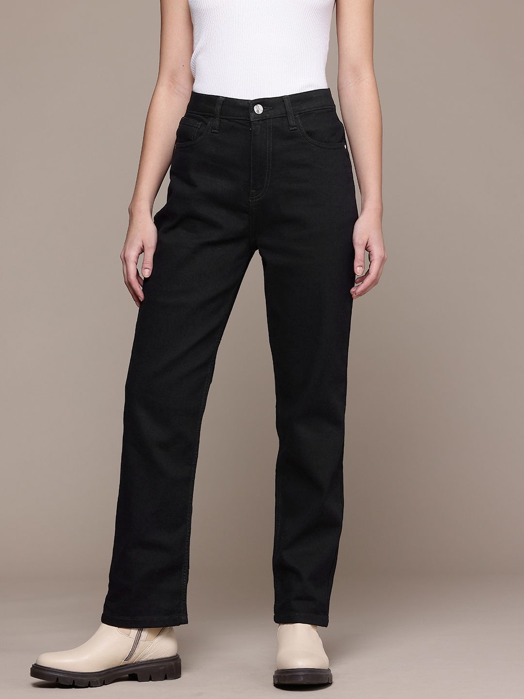 Men's Black Straight Fit Casual Jeans