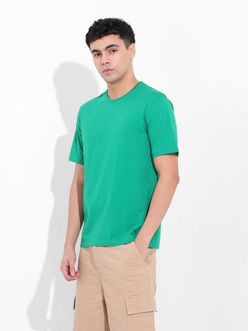 Men's Green Slim Fit Solid Round Neck T-shirt