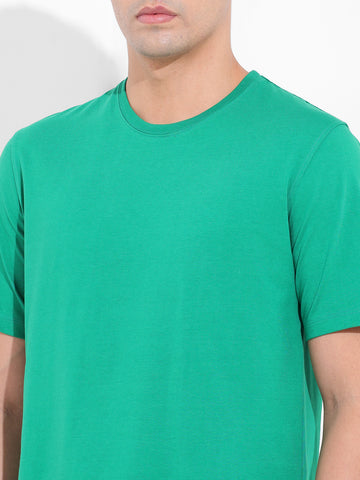 Men's Green Slim Fit Solid Round Neck T-shirt