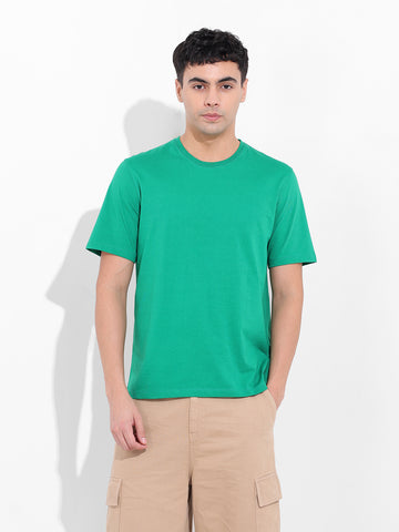 Men's Green Slim Fit Solid Round Neck T-shirt