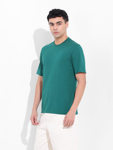 Men's Green Slim Fit Solid Round Neck T-shirt