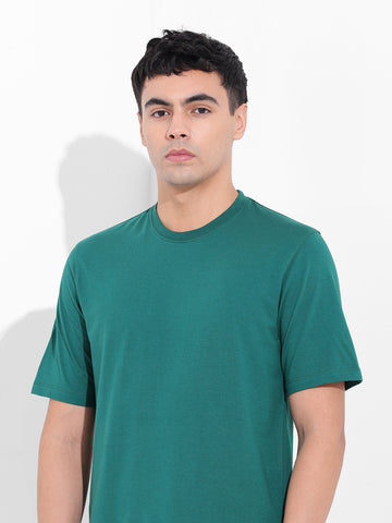Men's Green Slim Fit Solid Round Neck T-shirt