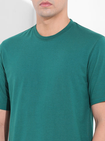 Men's Green Slim Fit Solid Round Neck T-shirt