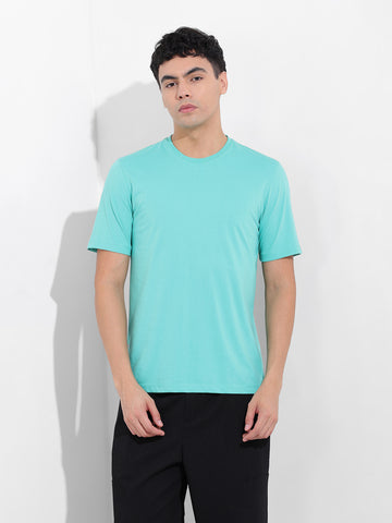 Men's Green Slim Fit Solid Round Neck T-shirt