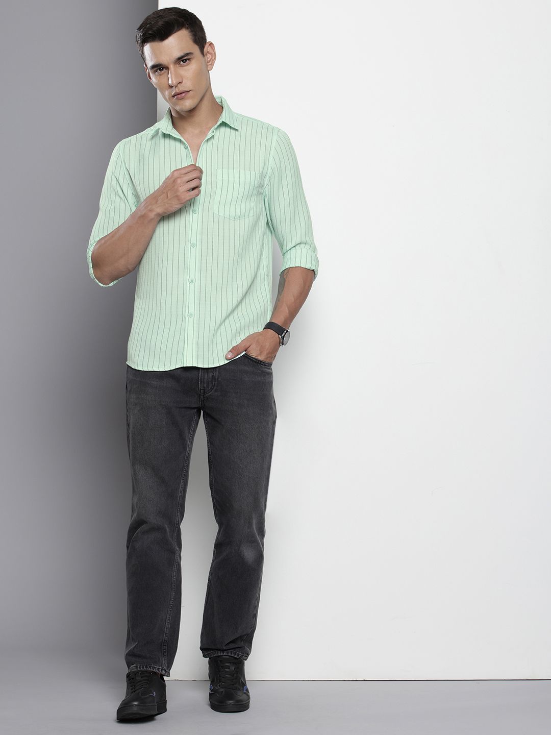 Men's Green Slim Fit Striped Casual Shirt