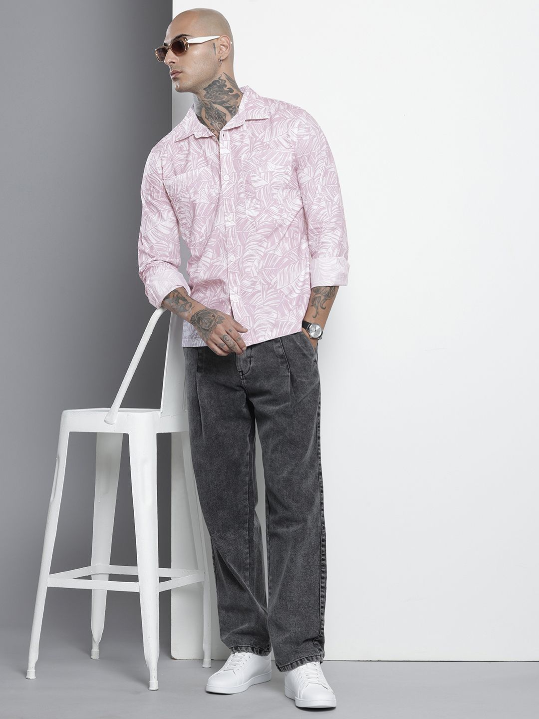 Men's Pink Regular Fit Printed Casual Shirt