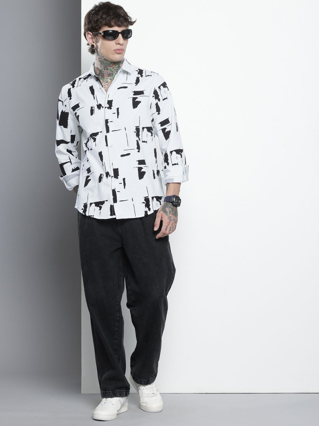 Men's White Regular Fit Printed Casual Shirt