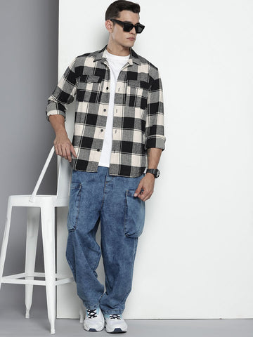 Men's Black Regular Fit Checked Casual Shirt