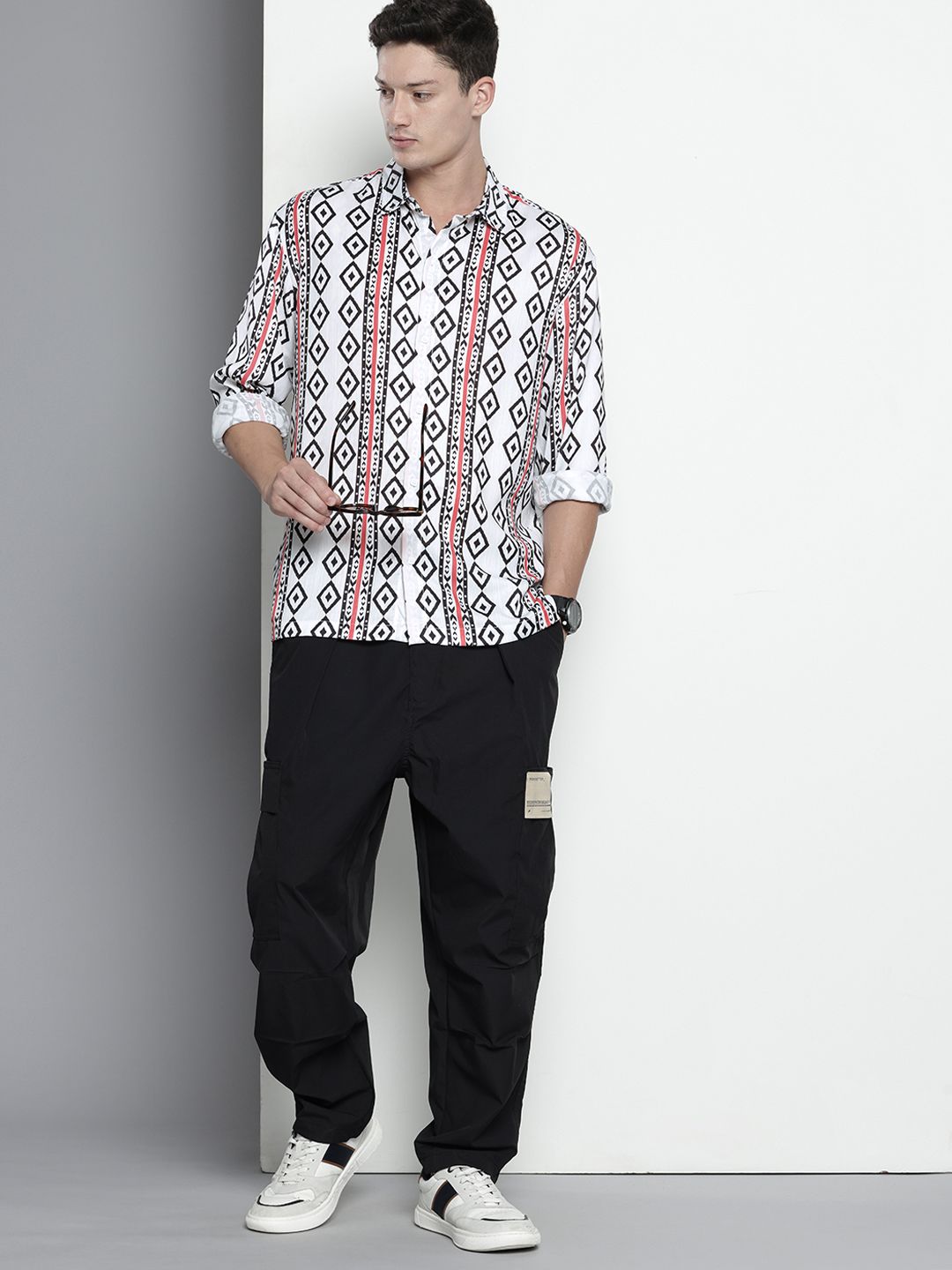 Men's White Relaxed Fit Printed Resort Wear Shirt