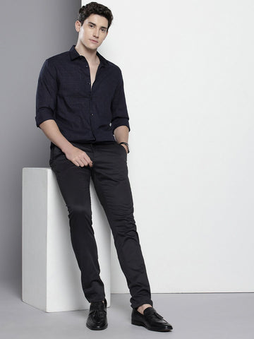 Men's Navy Blue Slim Fit Checked Casual Shirt