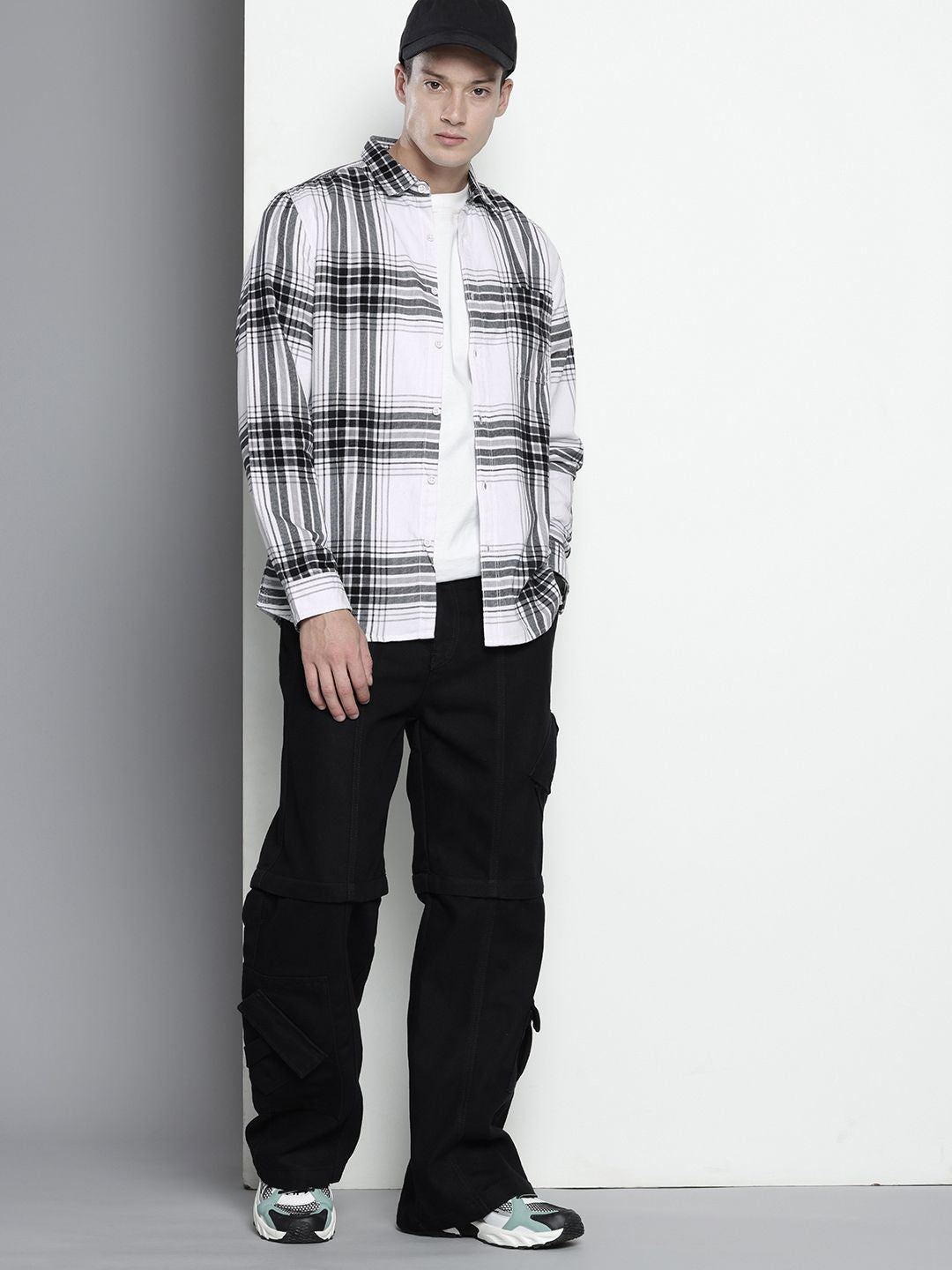 Men's White Regular Fit Printed Casual Shirt