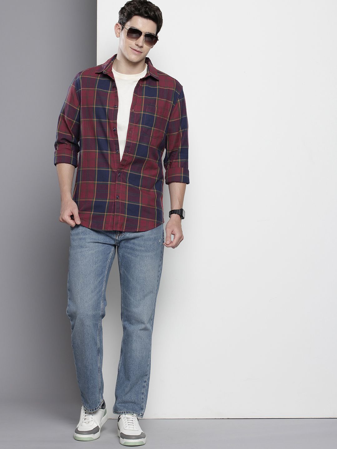 Men's Red Slim Fit Checked Casual Shirt
