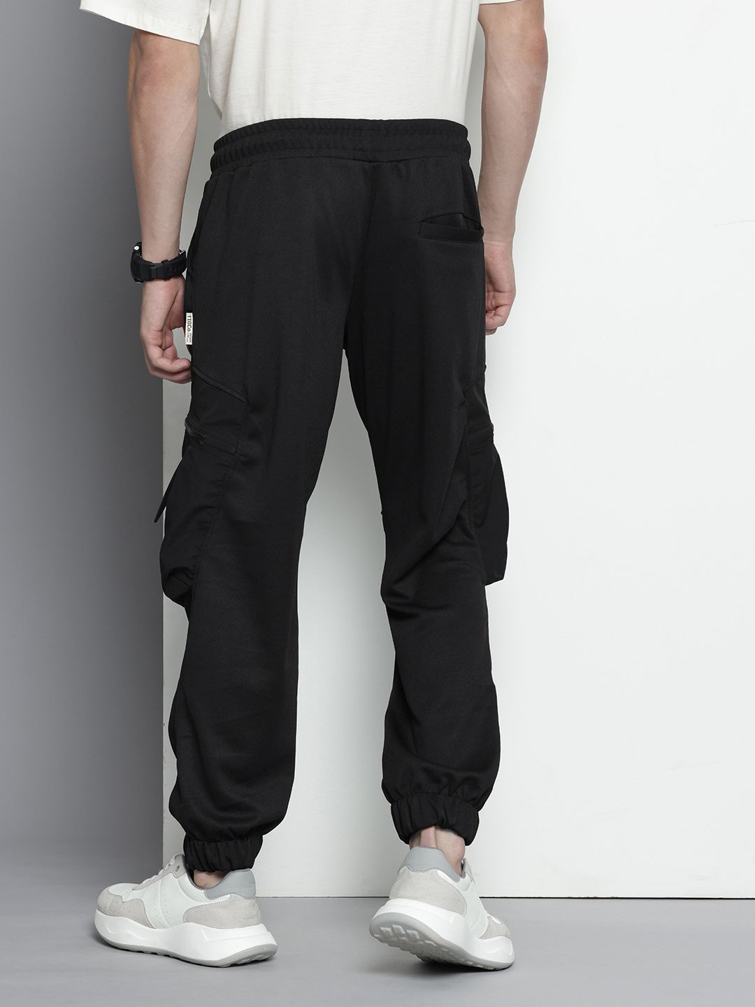 Men's Black Relaxed Fit Textured Casual Jogger