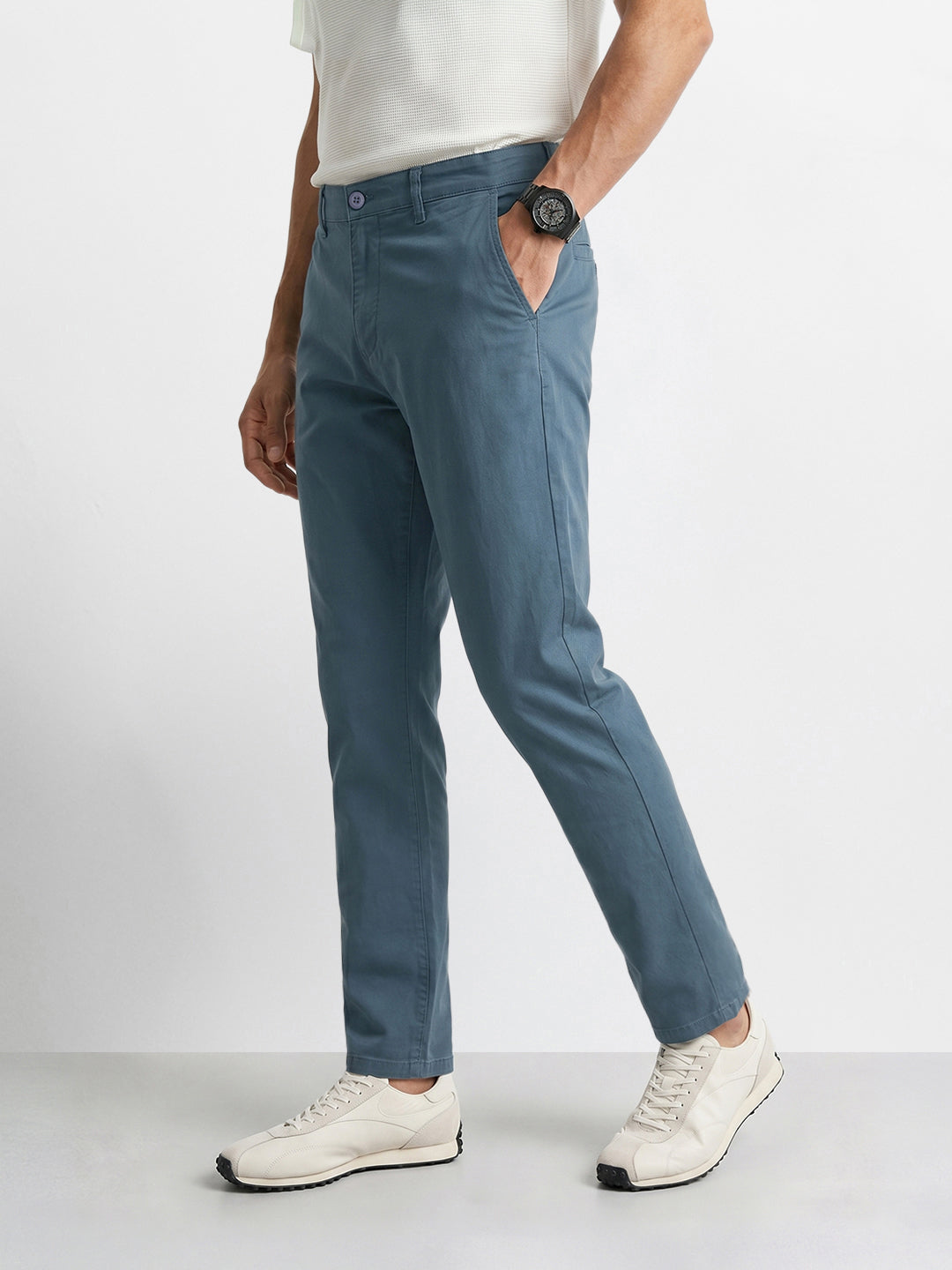 Men's Blue Slim Fit Solid Chino