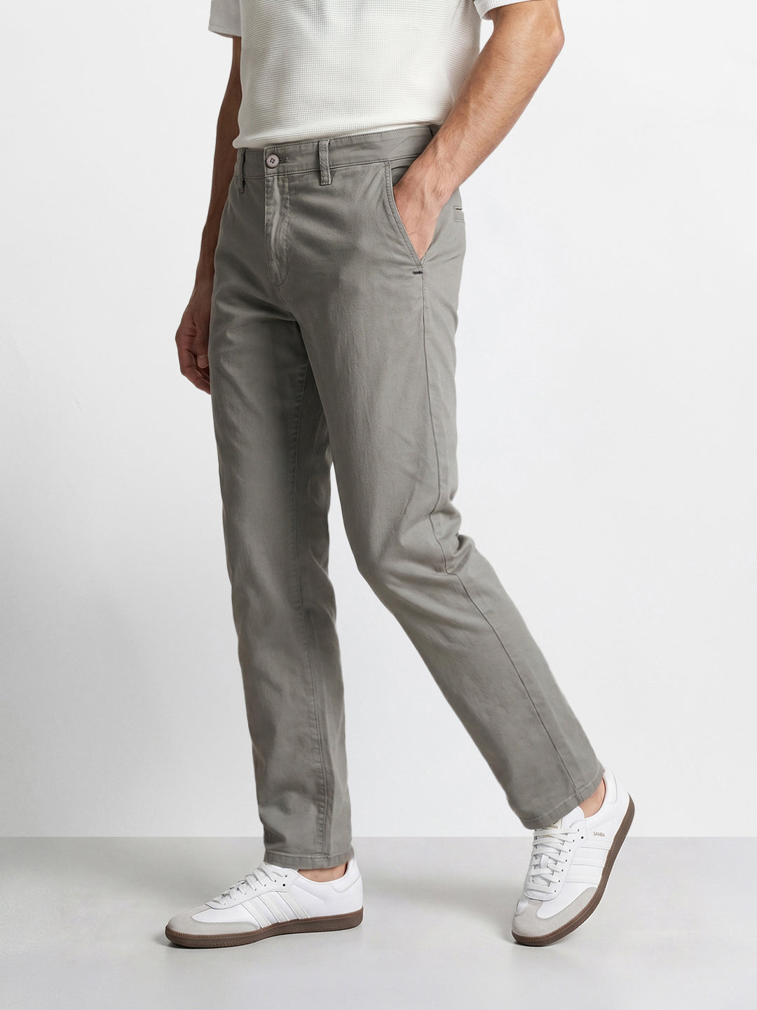 Men's Grey Slim Fit Solid Casual Chino