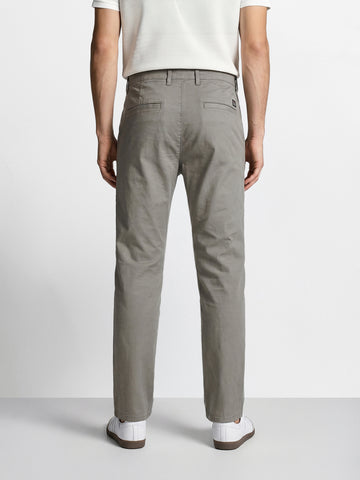 Men's Grey Slim Fit Solid Casual Chinos