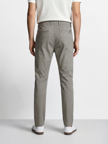 Men's Grey Slim Fit Solid Casual Chinos