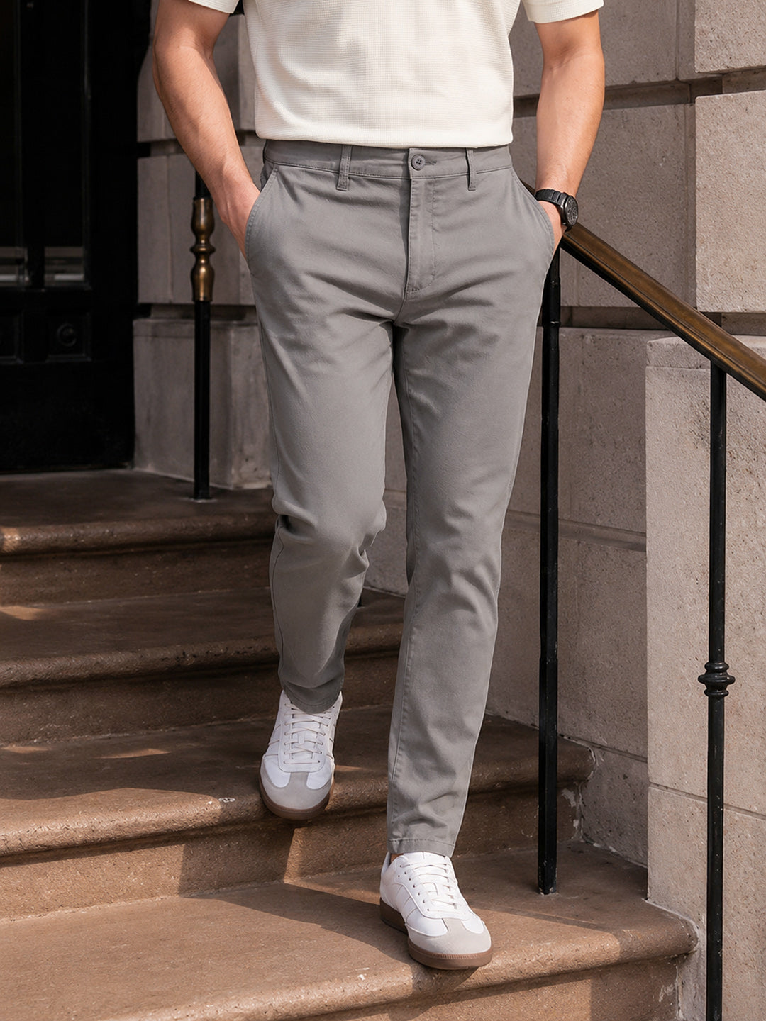 Men's Grey Slim Fit Solid Casual Chino