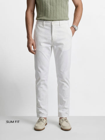 Men's White Slim Fit Solid Chino