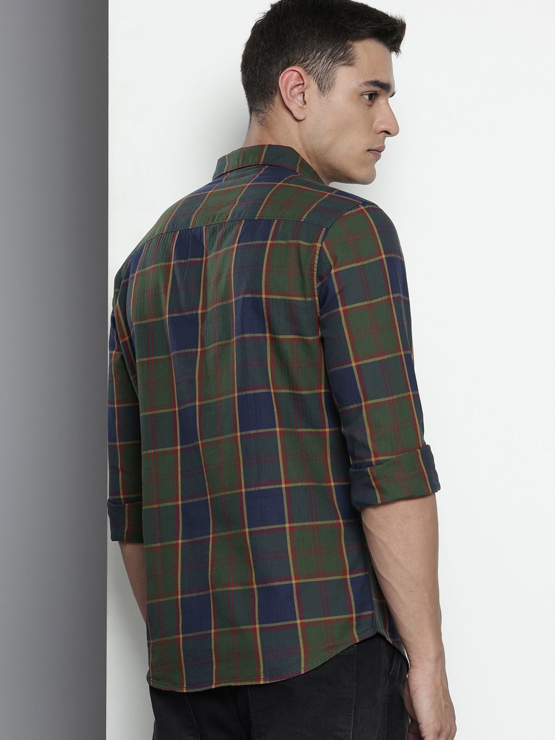 Men's Green Slim Fit Checked Casual Shirt