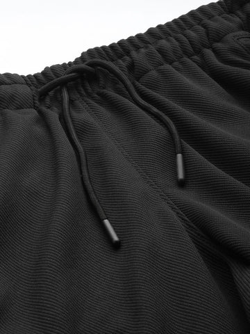 Men's Black Relaxed Fit Textured Cargo Joggers
