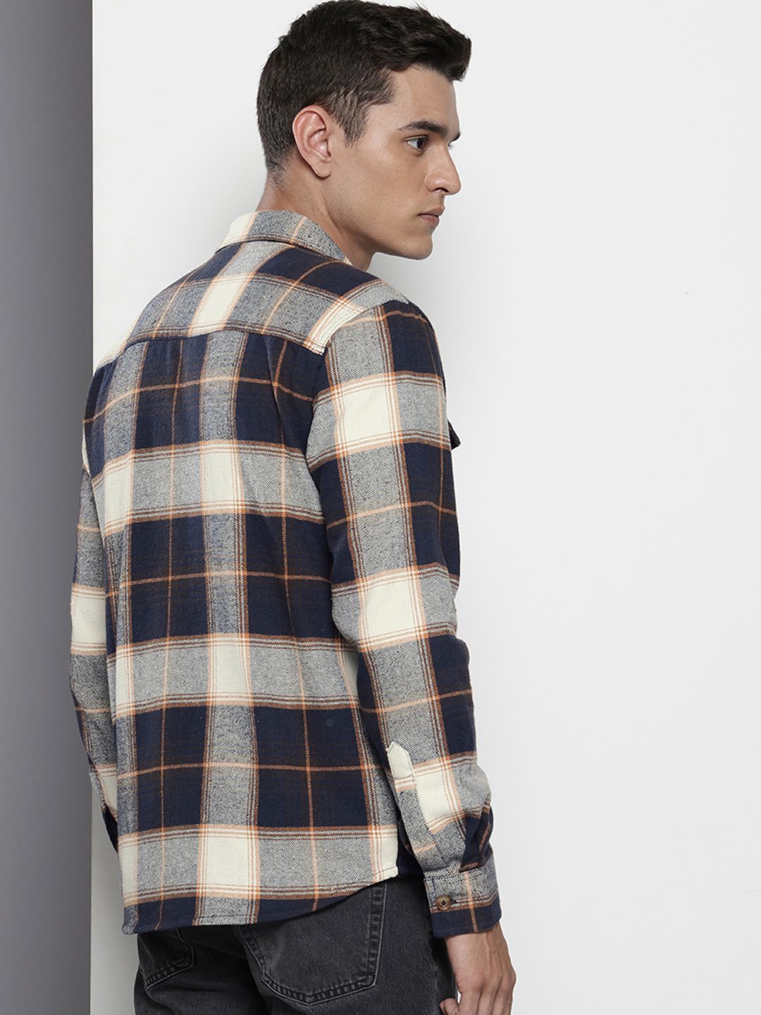 Men's Navy Blue Regular Fit Checked Casual Shirt